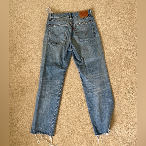VINTAGE LEVI’S Wedgie Straight Jeans - Picture 2 of 4